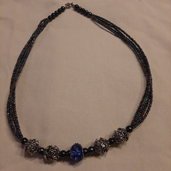 Neckles - Picture 1 of 1